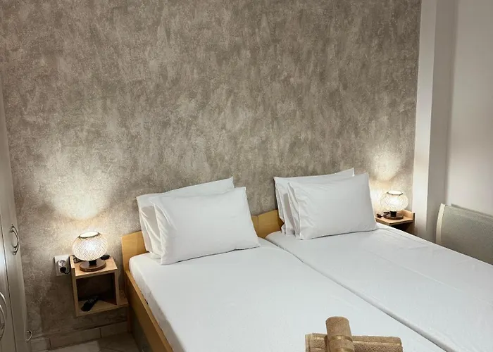 Sea 2 Beachfront Apartment Orfanion